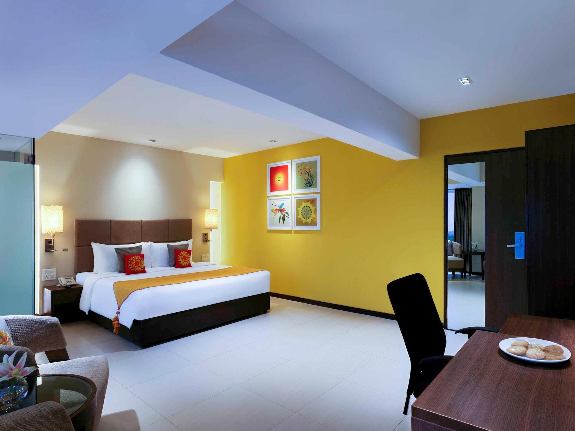 Grand Mercure Vadodara Surya Palace Zewnętrze zdjęcie