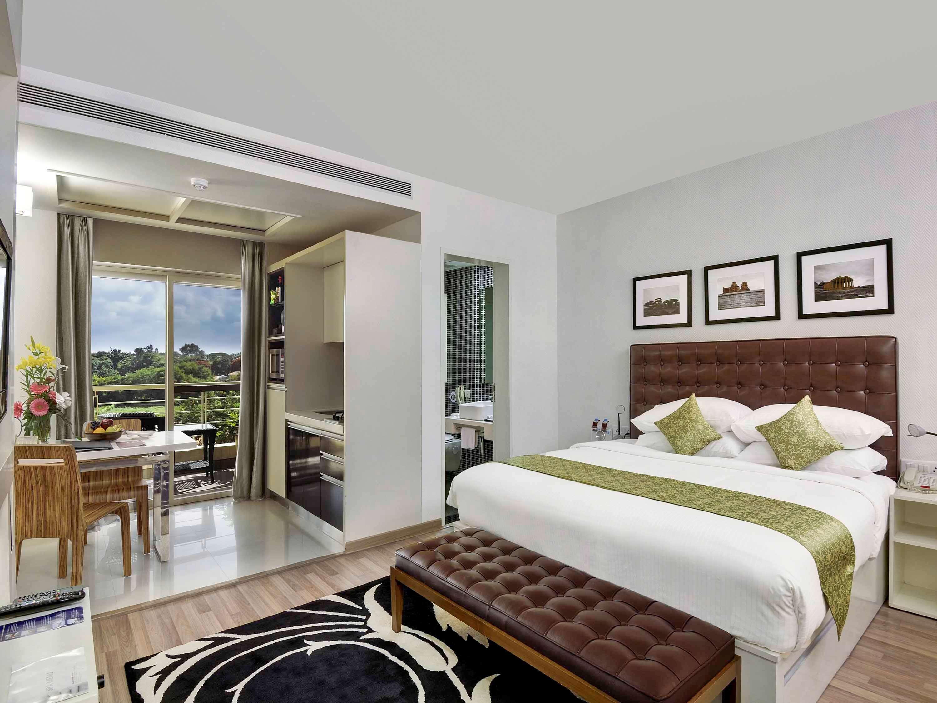 Grand Mercure Vadodara Surya Palace Zewnętrze zdjęcie