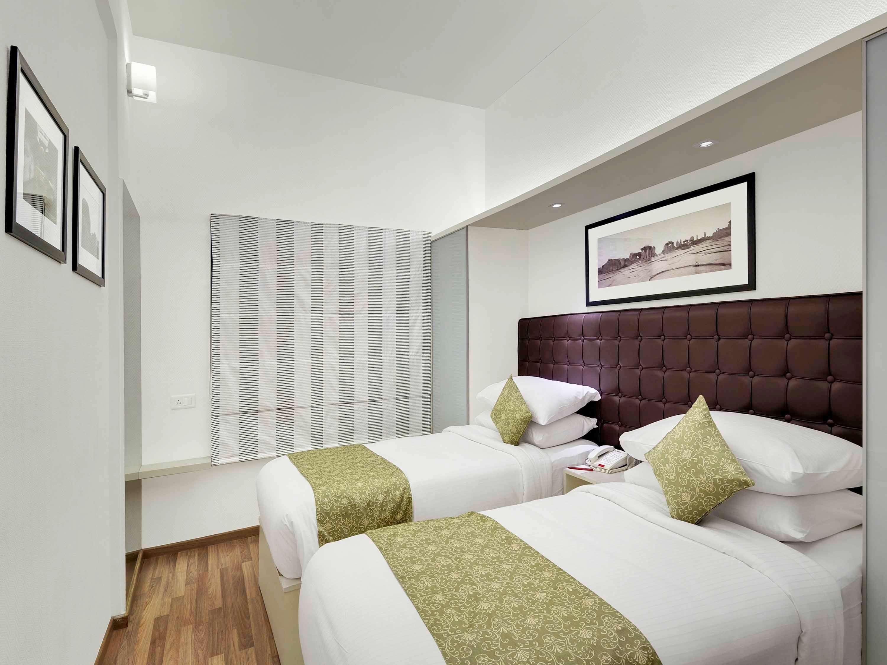 Grand Mercure Vadodara Surya Palace Zewnętrze zdjęcie