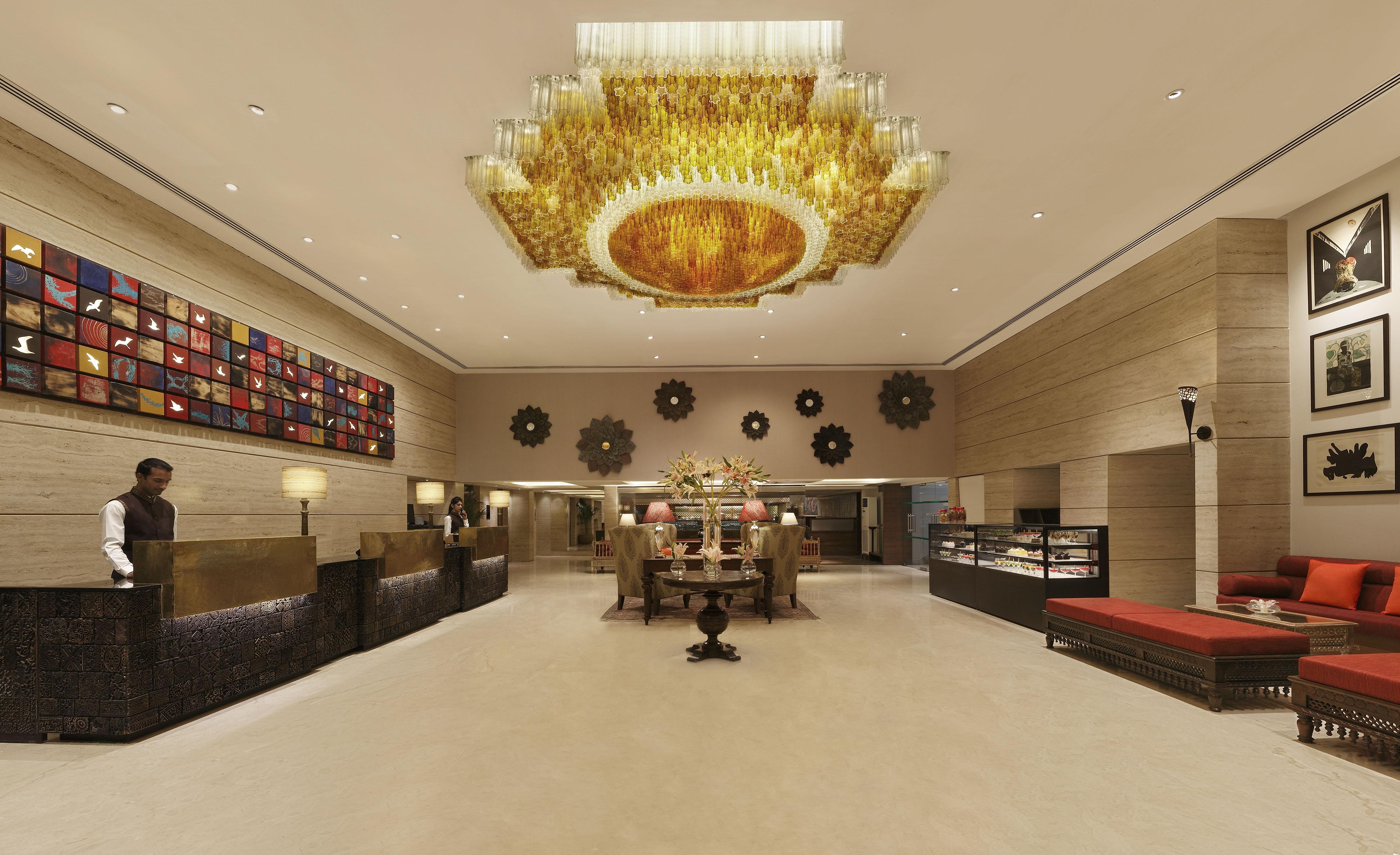 Grand Mercure Vadodara Surya Palace Zewnętrze zdjęcie