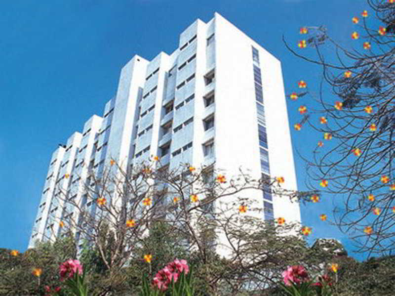 Grand Mercure Vadodara Surya Palace Zewnętrze zdjęcie